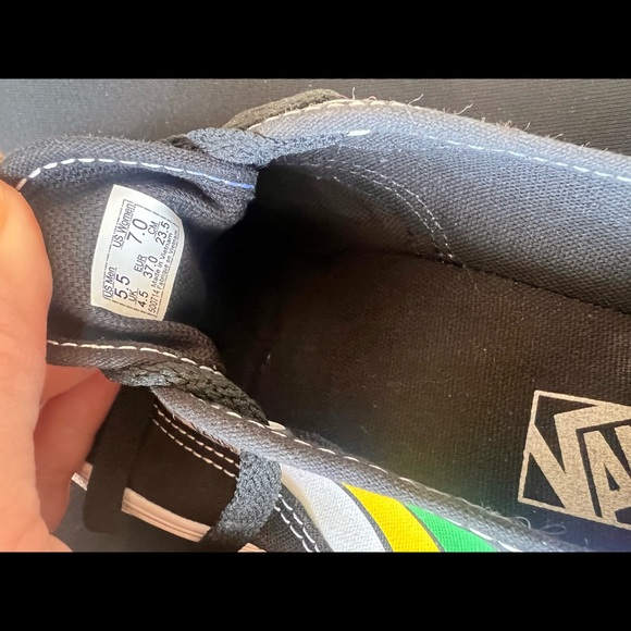 Vans shoes - Picture 4 of 4